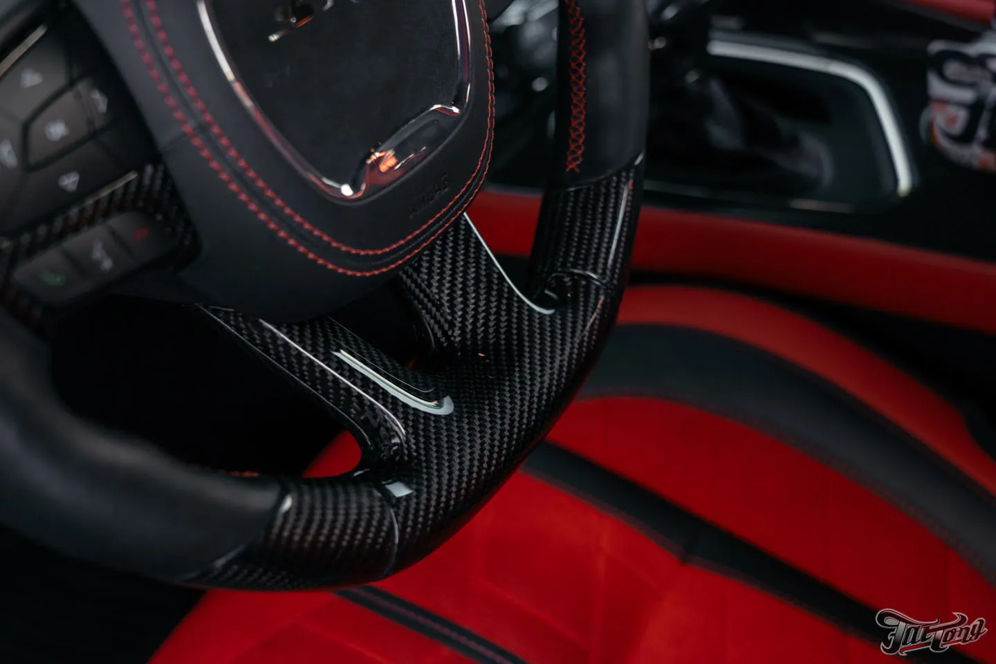 Вспомним большой проект по Dodge Challenger Hellcat?